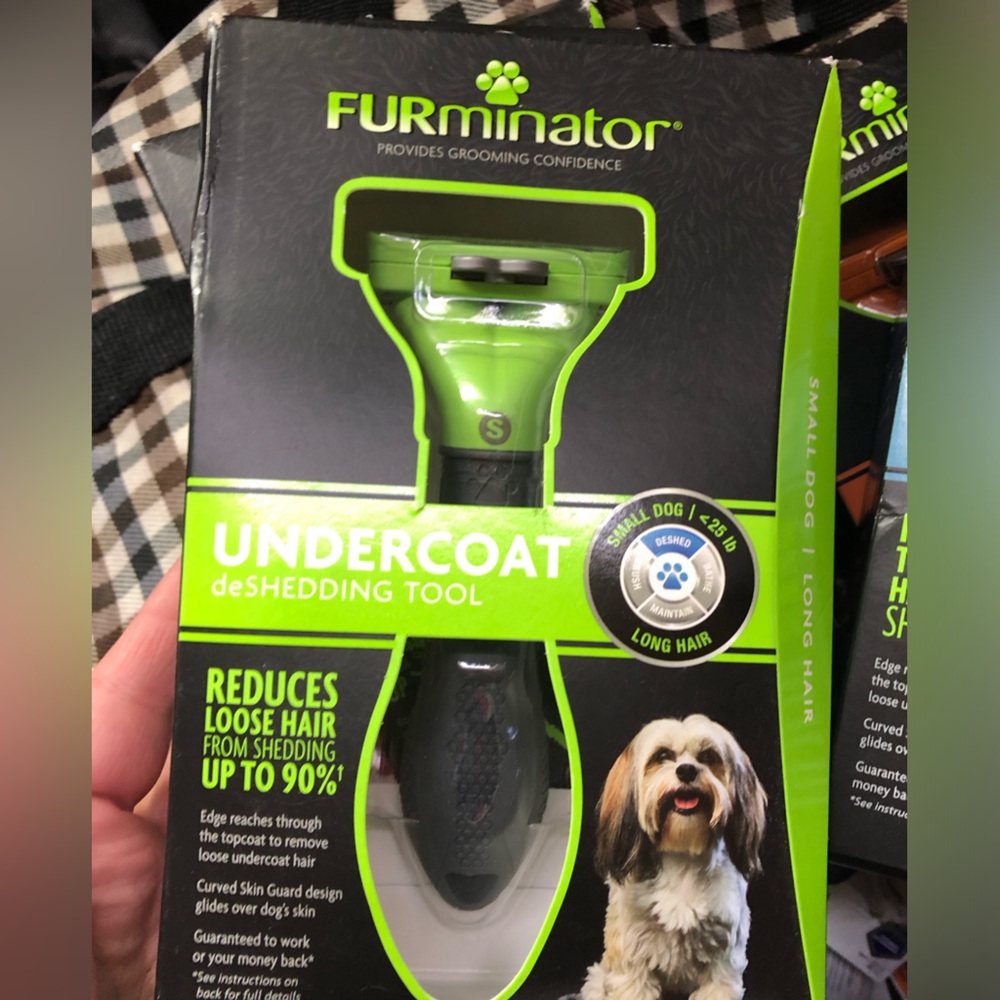 FURminator Deshedding Tool